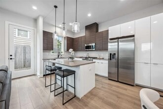 303 Charlock St in Houston, TX - Building Photo - Building Photo