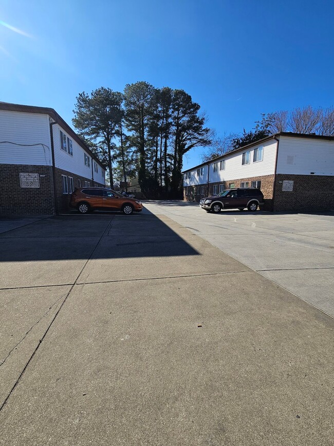 property at 3511 Sewells Point Rd