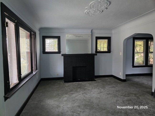 9379 Manor in Detroit, MI - Building Photo - Building Photo