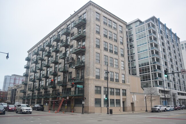 property at 1801 S Michigan Ave