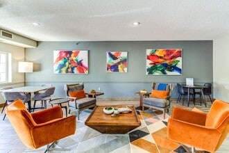 Zen Chaska in Chaska, MN - Foto de edificio - Interior Photo