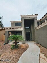 4048 E Kroll Dr in Gilbert, AZ - Building Photo - Building Photo