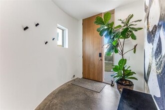 308 Blackland Ct in Dallas, TX - Building Photo - Building Photo