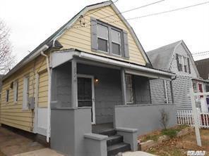 292 Clinton Ave in Cedarhurst, NY - Foto de edificio
