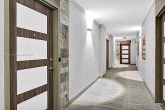 2701 N Ocean Blvd in Fort Lauderdale, FL - Building Photo - Building Photo