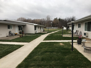 Key West Apartments in Mason City, IA - Foto de edificio - Building Photo