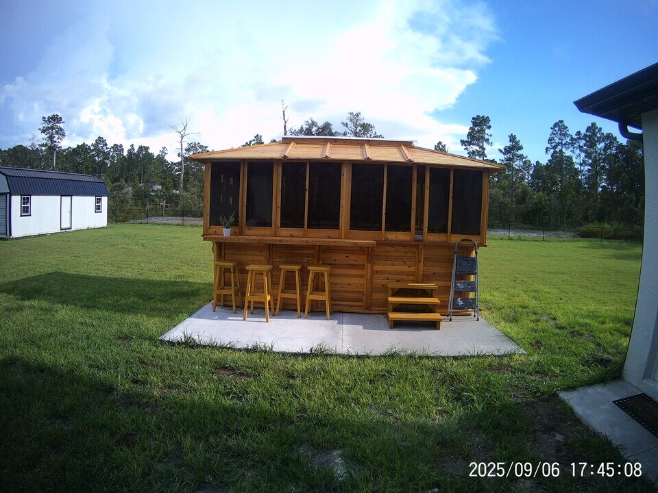 11098 Yellow Hammer Rd, Unit Yellow Hammer in Weeki Wachee, FL - Building Photo