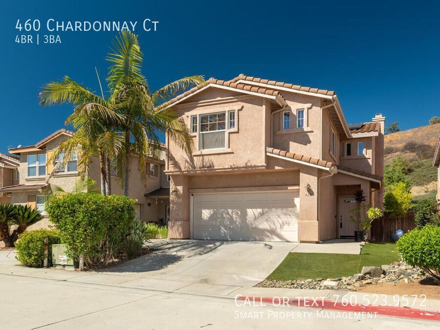 460 Chardonnay Ct in San Marcos, CA - Building Photo