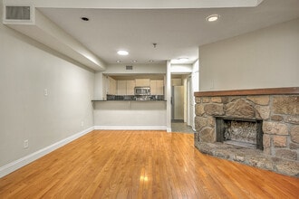 109 Beechnut St in Johnson City, TN - Building Photo - Building Photo