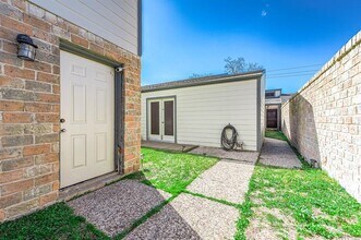 10626 Sandpiper Dr in Houston, TX - Building Photo - Building Photo