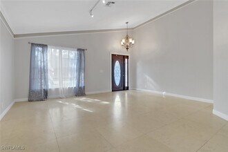 15028 Savannah Dr in Naples, FL - Foto de edificio - Building Photo
