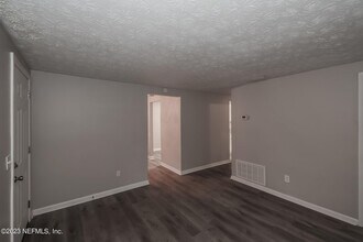 5316 Arrowsmith Rd in Jacksonville, FL - Building Photo - Building Photo