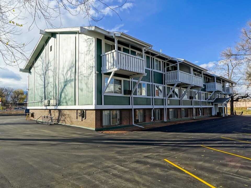 Southgate Commons in Colorado Springs, CO - Foto de edificio