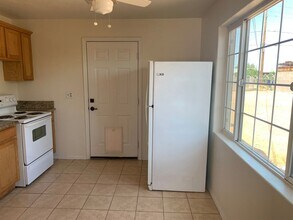 502 N 97th Pl in Mesa, AZ - Building Photo - Building Photo
