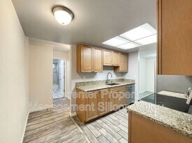 151 Buckingham Dr in Santa Clara, CA - Building Photo