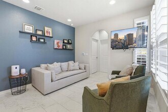 5720 Baythorne Dr in Austin, TX - Building Photo - Building Photo