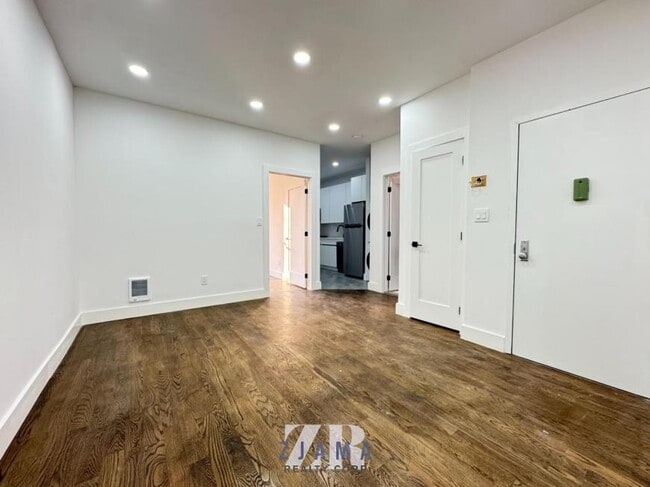 854 4th Ave in Brooklyn, NY - Building Photo - Building Photo