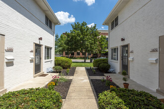 1477-1491 W Lane Ave in Columbus, OH - Building Photo - Building Photo