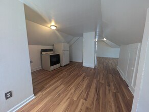 10711 Joan Ave in Cleveland, OH - Building Photo - Building Photo