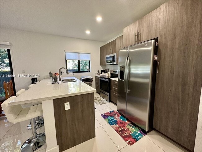 306 NW 11th Ct in Florida City, FL - Building Photo - Building Photo