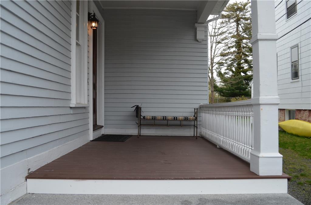 42 Mann Ave in Newport, RI - Building Photo