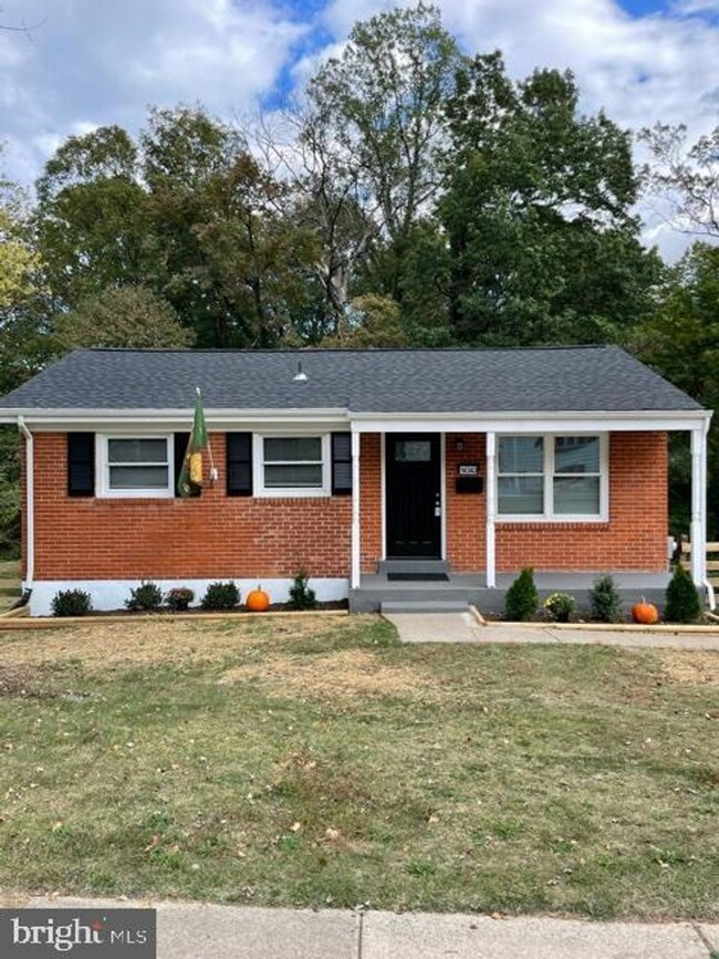 property at 14343 Belleville Ave