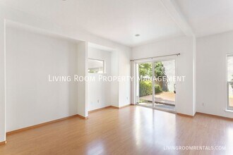 3715 NE Grand Ave in Portland, OR - Building Photo - Building Photo