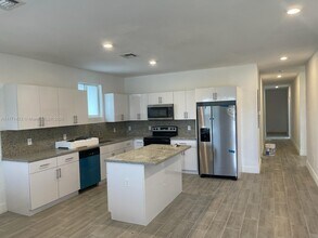 1961 NW 25th Ave in Miami, FL - Building Photo - Building Photo