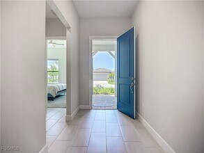 2126 Yellowfin Cir in Naples, FL - Building Photo - Building Photo