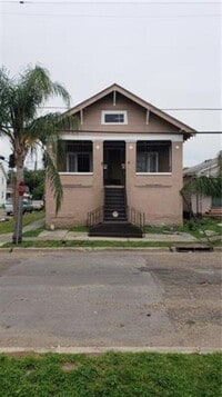 3831 General Taylor St