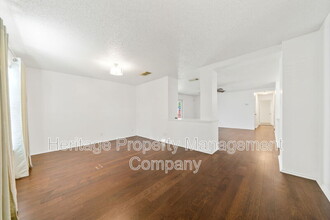 6820 Flatstone Pass in Converse, TX - Building Photo - Building Photo