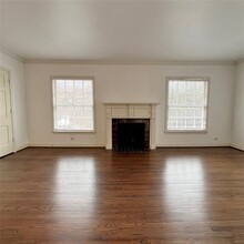 6904 Westchester Dr in Dallas, TX - Building Photo - Building Photo