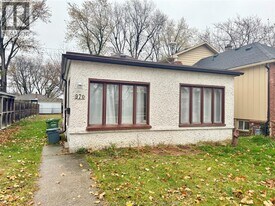 970 Westminster Blvd in Windsor, ON - Building Photo