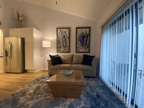 3117 Longmeadow in Sarasota, FL - Building Photo - Building Photo