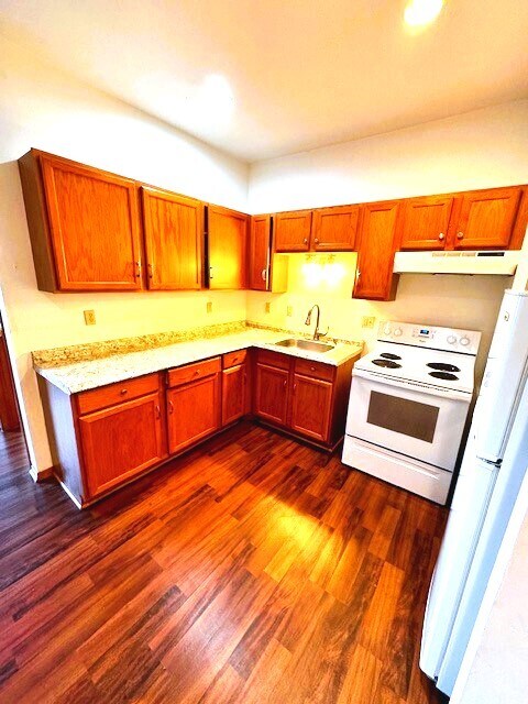 341 Main St, Unit 2 in Racine, WI - Building Photo