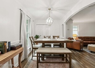 11723 W Beaver St in Jacksonville, FL - Foto de edificio - Building Photo