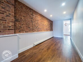 17-15 Bleecker St in Queens, NY - Building Photo - Building Photo