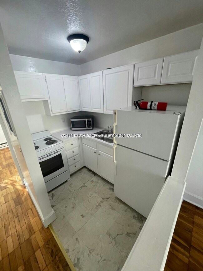 21 Boston St, Unit 2