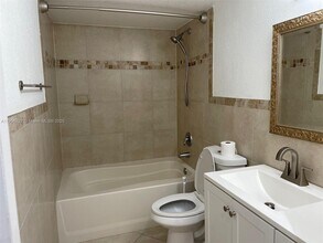 4856 N State Rd 7 in Coconut Creek, FL - Building Photo - Building Photo