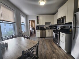 5 Sayward Pl in Boston, MA - Building Photo