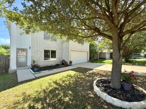 7817 Marble Ridge Dr in Austin, TX - Building Photo - Building Photo