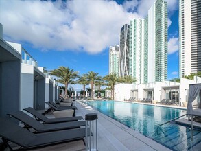 Elite Residences at Paramount Miami in Miami, FL - Building Photo - Building Photo