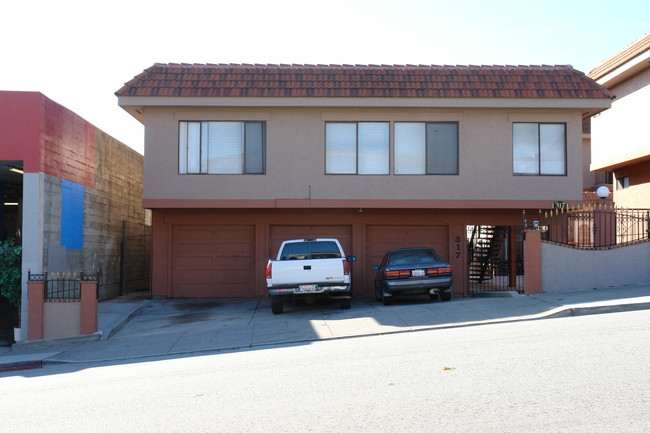 317 Commercial Ave in South San Francisco, CA - Foto de edificio - Building Photo