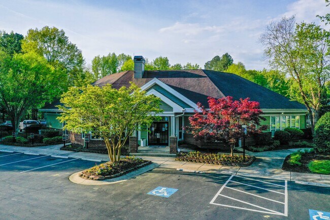 The Madison in Charlotte, NC - Building Photo - Building Photo