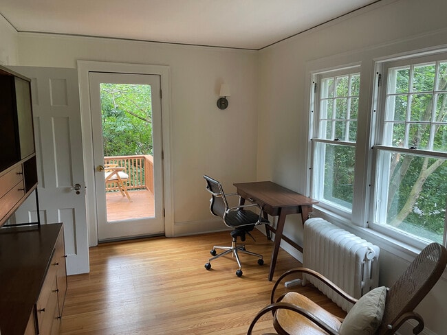 24 Renwick Heights Rd in Ithaca, NY - Building Photo - Building Photo