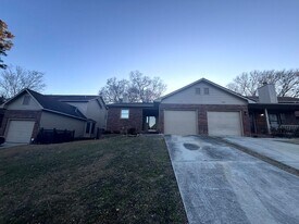 2585 Gotts Ln in Fayetteville, NC - Building Photo