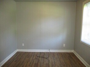 2605 Textile Dr in Greensboro, NC - Building Photo - Building Photo