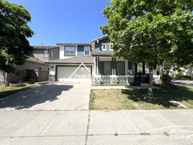 1983 Delafield Way in Sacramento, CA - Building Photo - Building Photo