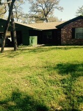 1219 Westover St in College Station, TX - Building Photo - Building Photo