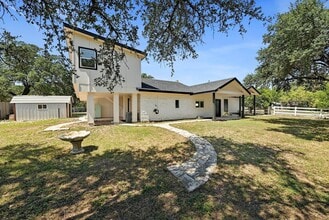 24701 Martin Ln in Spicewood, TX - Building Photo - Building Photo